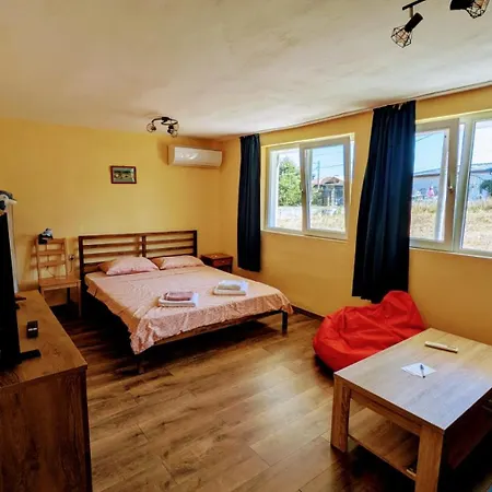 The Dolphin's House Дом отдыха *